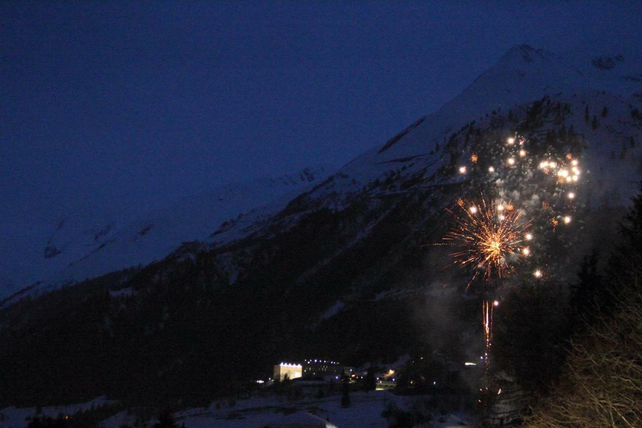 Chalet Cuore Delle Alpi Airolo Dış mekan fotoğraf